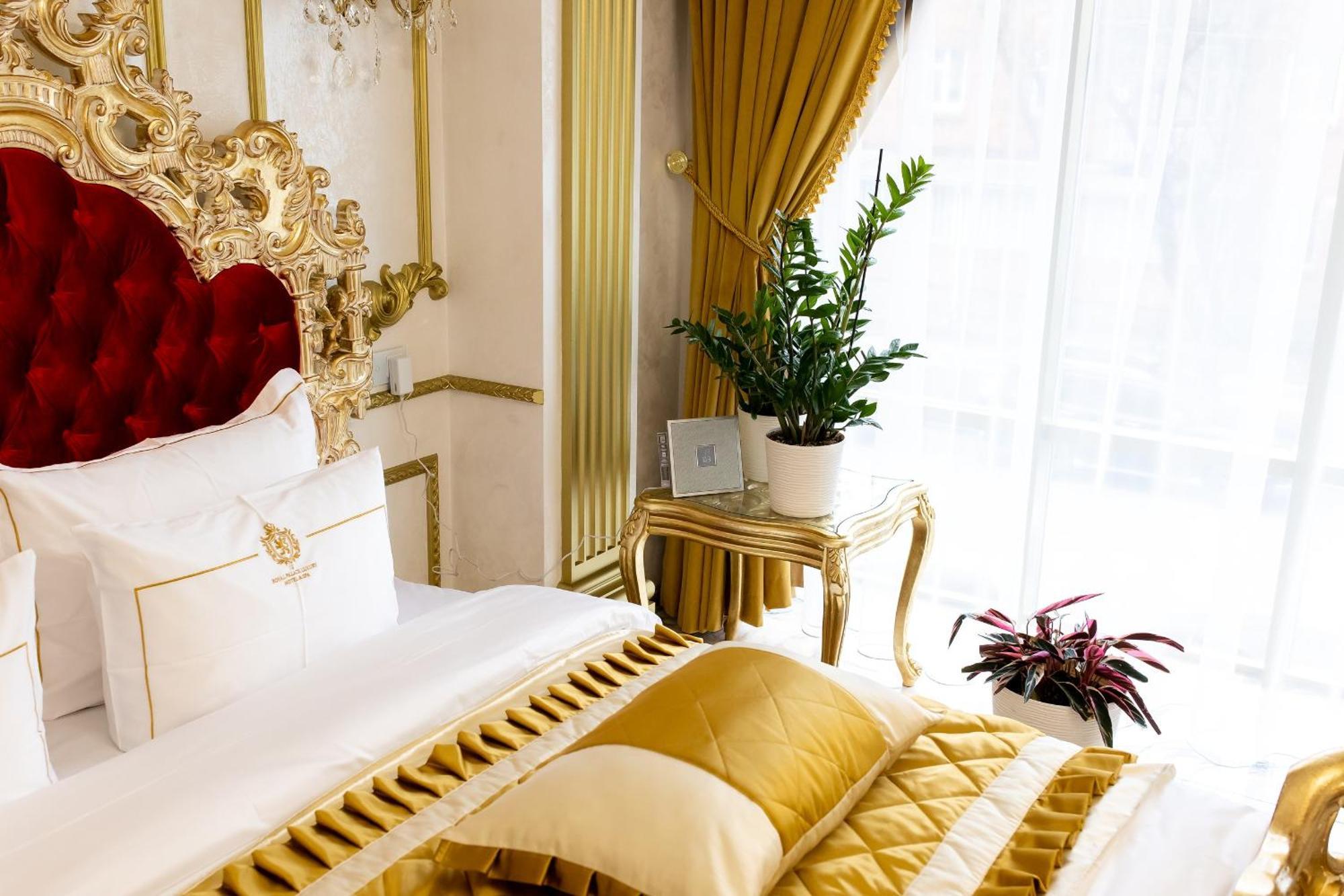 Royal Palace Luxury Hotel And Spa Khmelʼnytsʼkyy Rom bilde
