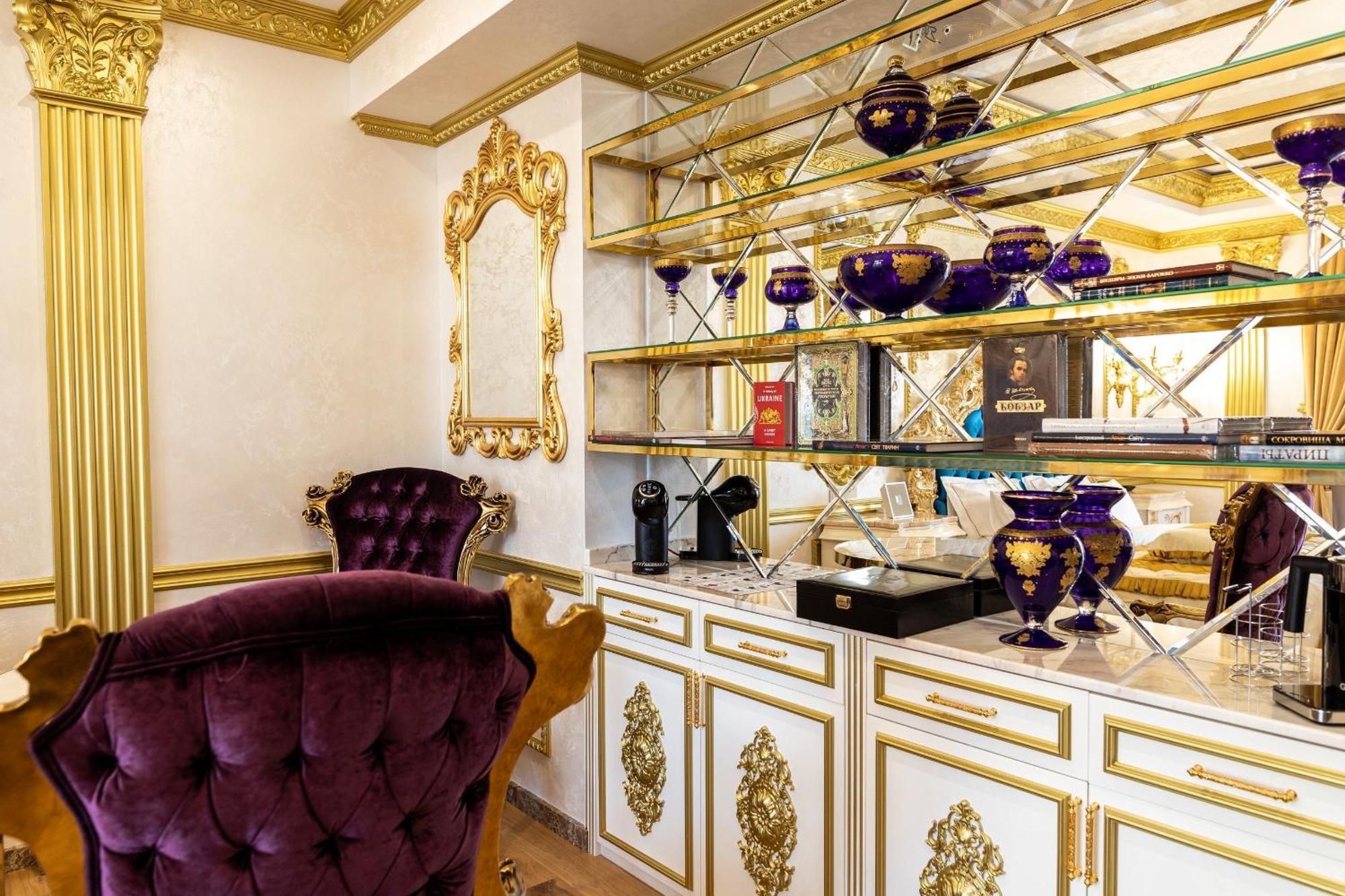 Royal Palace Luxury Hotel And Spa Khmelʼnytsʼkyy Rom bilde