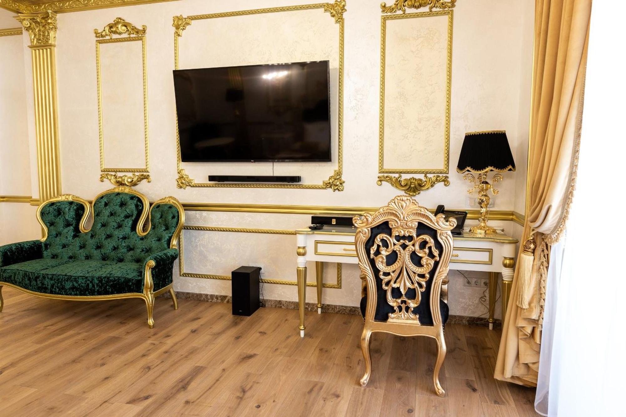 Royal Palace Luxury Hotel And Spa Khmelʼnytsʼkyy Rom bilde